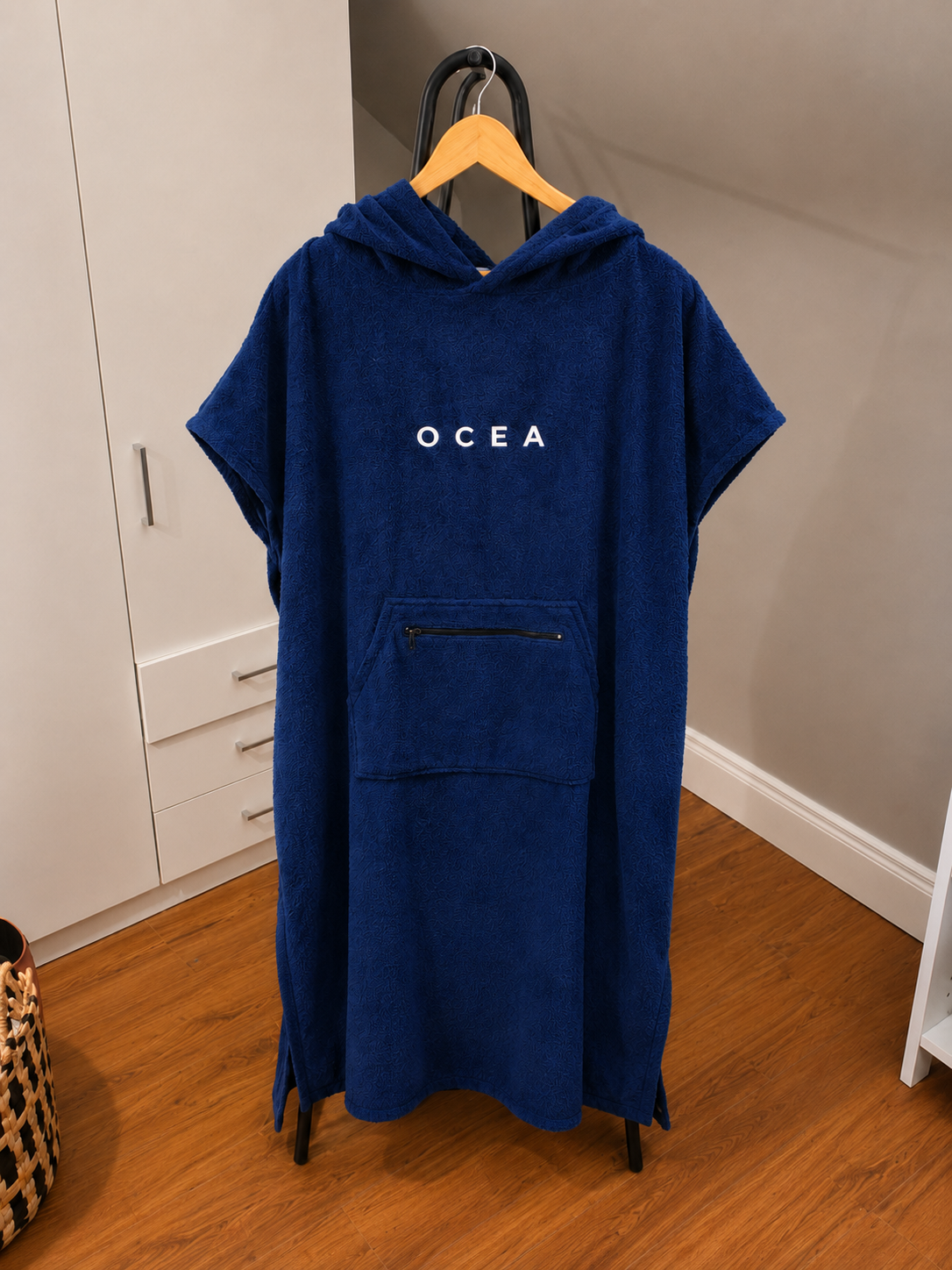 OCEA Premium Cotton Changing Poncho – Navy
